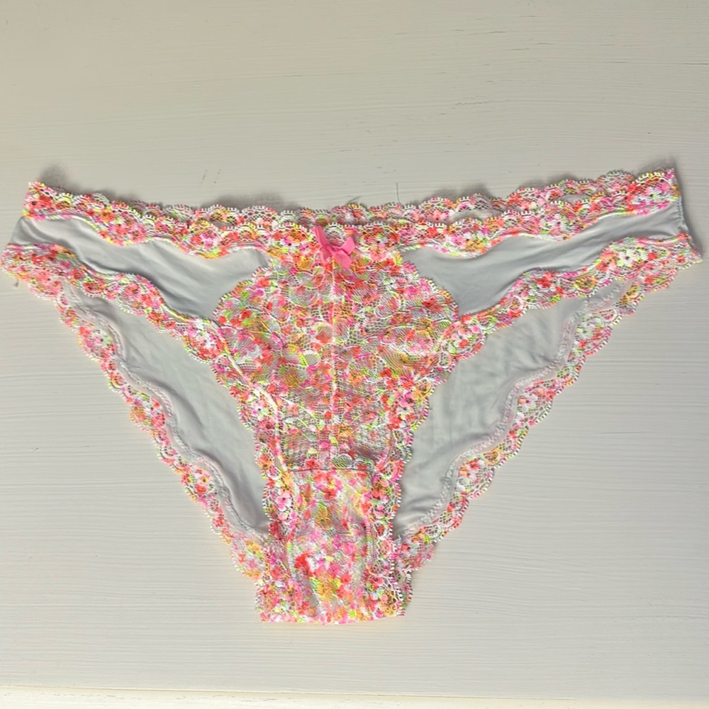 Victoria’s Secret Cheekini Lace Panty